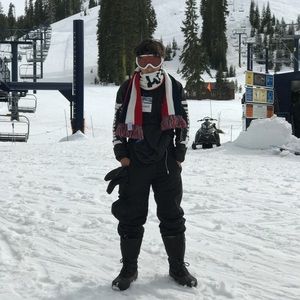 Meet your Posher, Chase